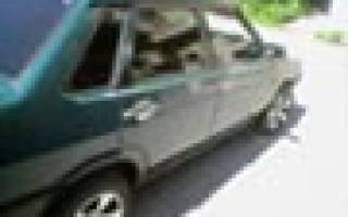 При подключении сабвуфера начинает гудеть
